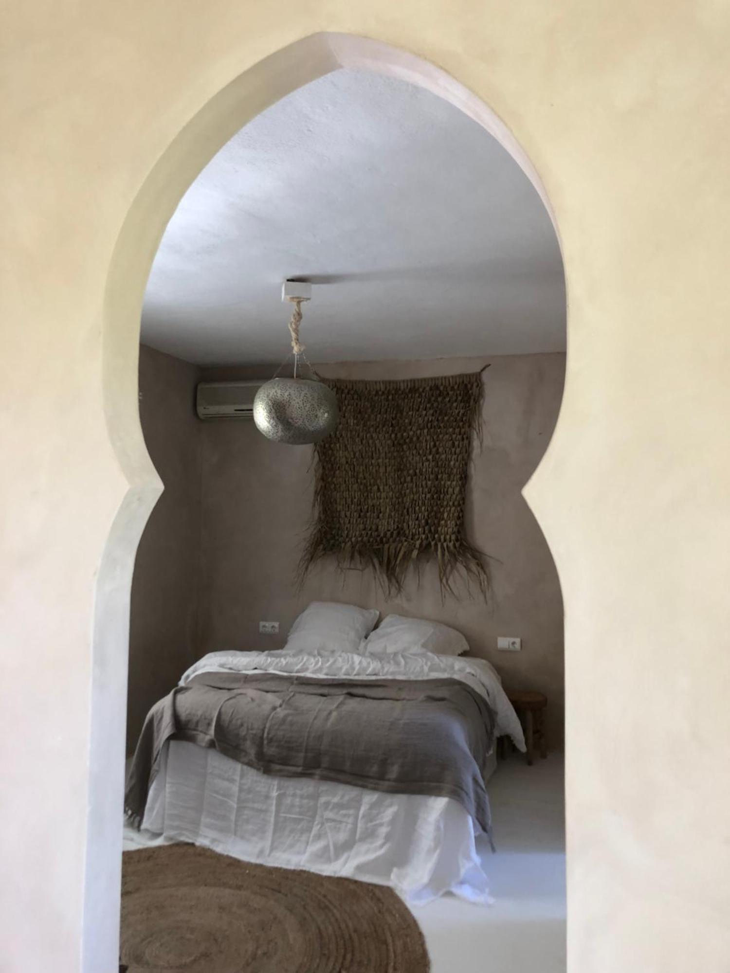 The4Elements Bed & Breakfast Монда Екстериор снимка