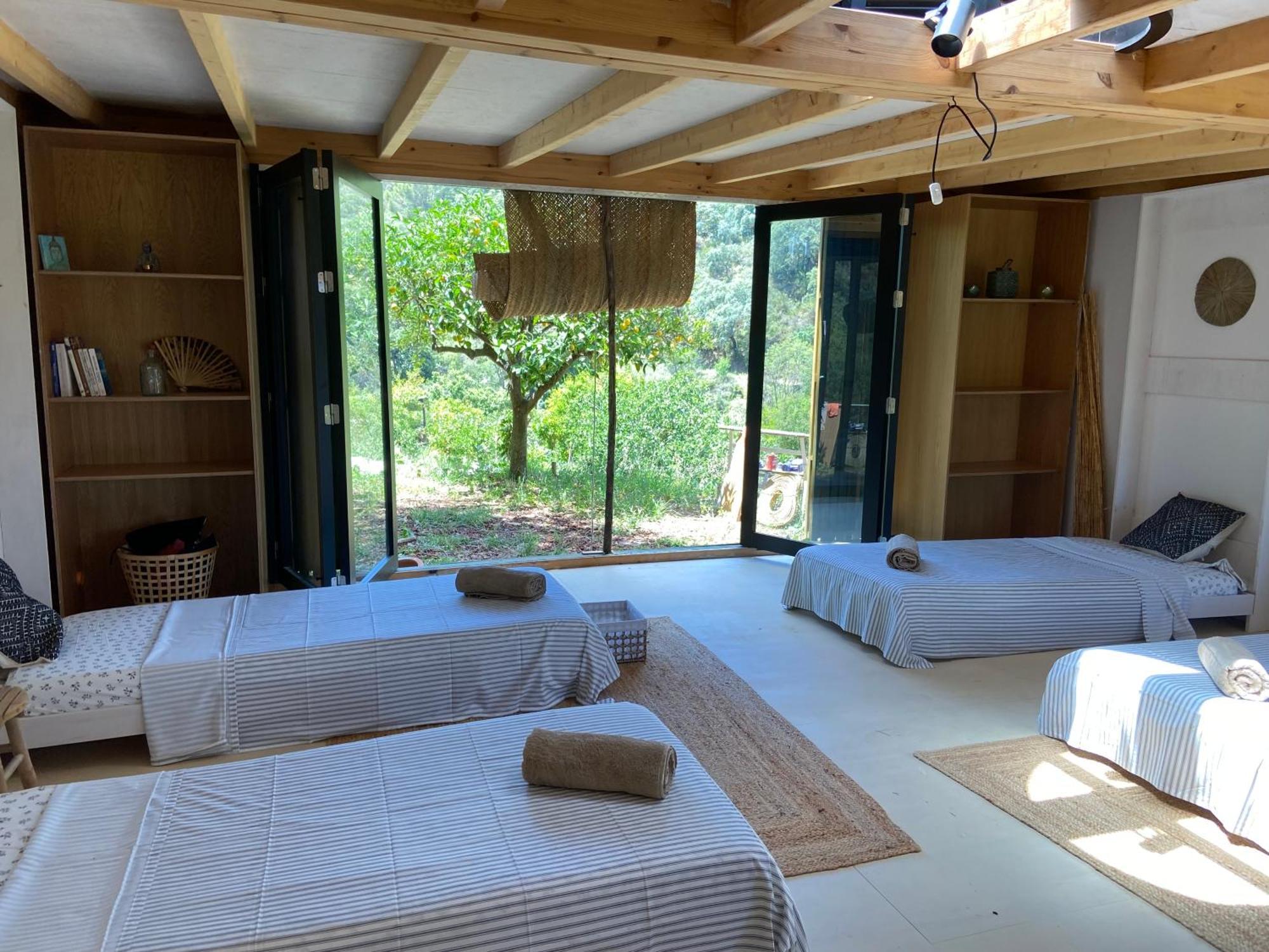 The4Elements Bed & Breakfast Монда Екстериор снимка