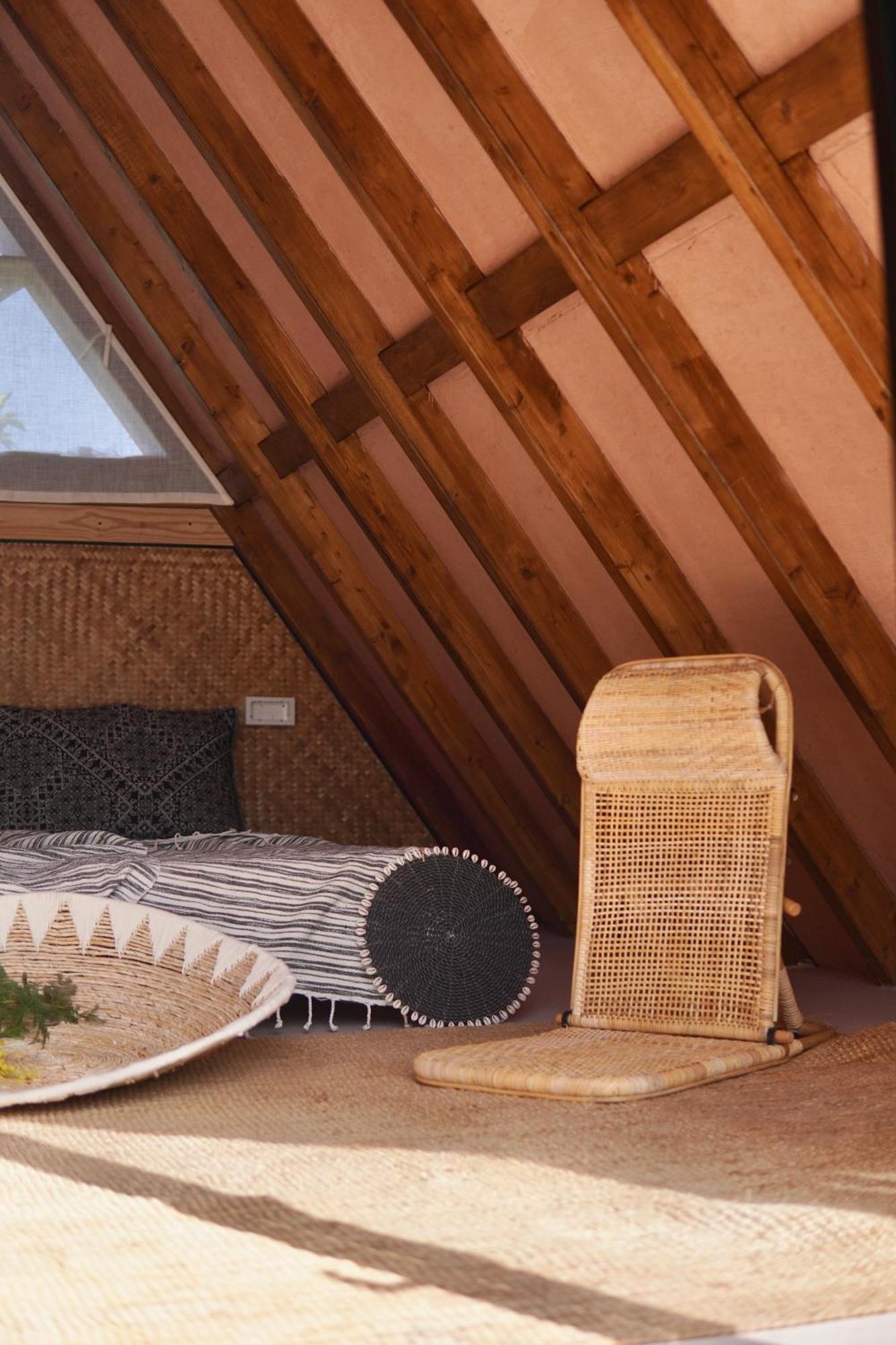 The4Elements Bed & Breakfast Монда Екстериор снимка