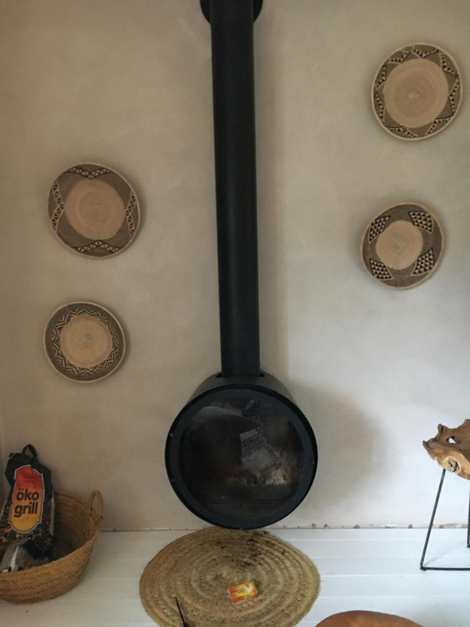 The4Elements Bed & Breakfast Монда Екстериор снимка